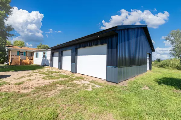 Appleton, MN 56208,755 240th AVE SW