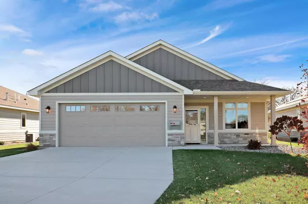 1286 Jefferson CT, Shakopee, MN 55379