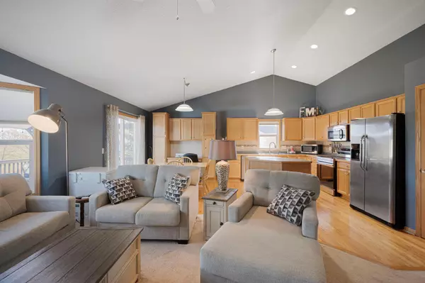 Belle Plaine, MN 56011,985 Farmers Ridge TRL