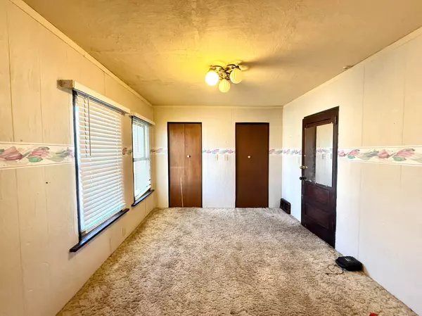 Worthington, MN 56187,1308 East AVE