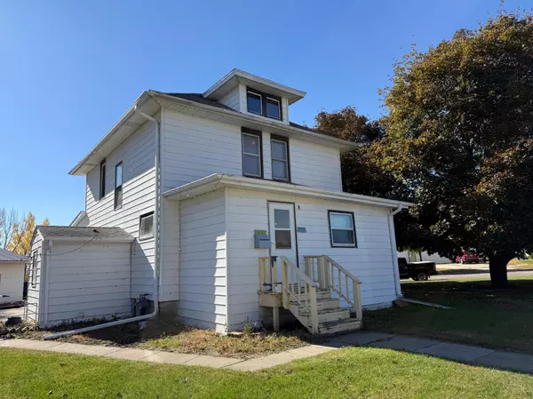 1308 East AVE, Worthington, MN 56187