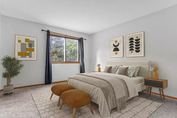 Oakdale, MN 55128,7610 15th Street LN N #907