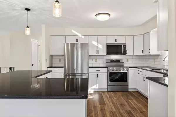 Little Canada, MN 55109,790 Carla LN