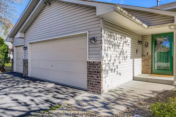 Shakopee, MN 55379,1121 Scott ST S