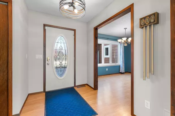 Rochester, MN 55902,737 Meadow Run DR SW