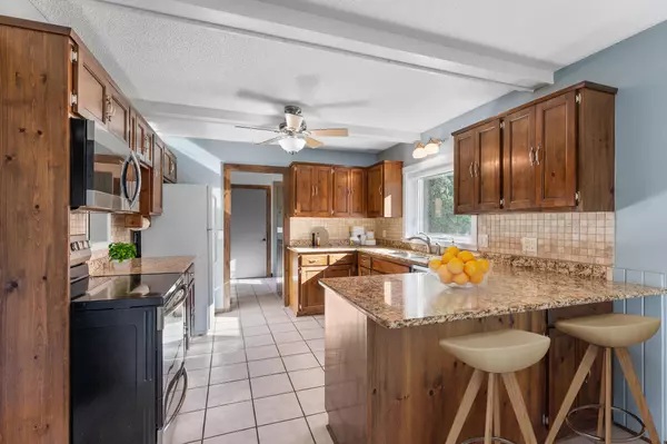 Rochester, MN 55902,737 Meadow Run DR SW