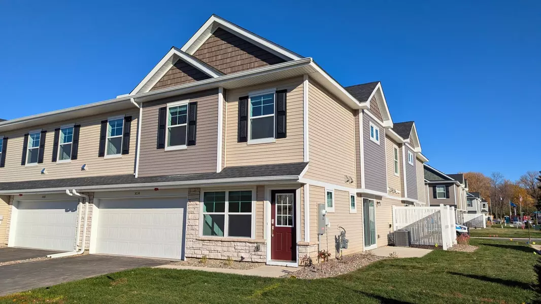 3014 Willow ST, Little Canada, MN 55117