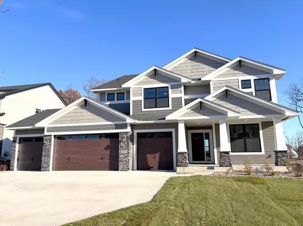 1955 Royal BLVD N, Lake Elmo, MN 55042