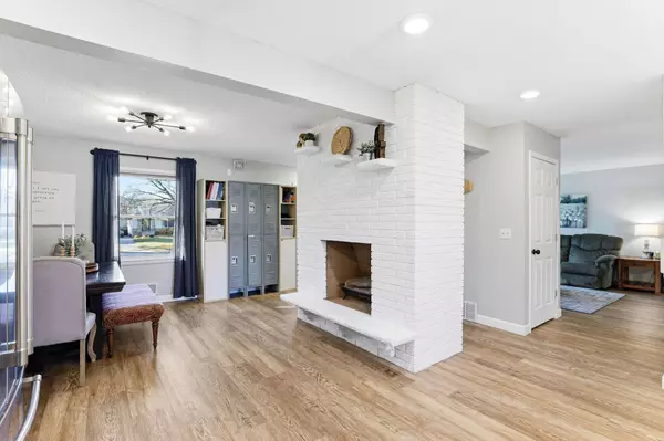 Mounds View, MN 55112,5062 Greenwood DR