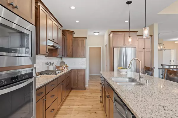 Prior Lake, MN 55372,3623 Cove Point CIR NW