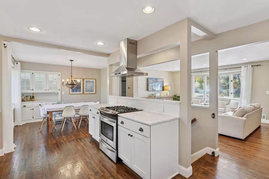 15630 2nd AVE N, Plymouth, MN 55447