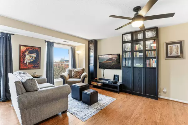 Saint Paul, MN 55101,198 6th ST E #501