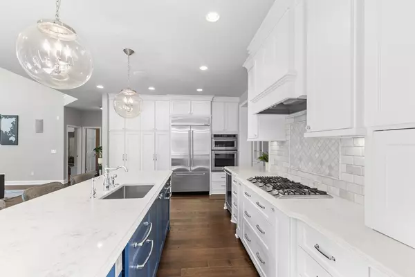 Chanhassen, MN 55317,7216 Gunflint TRL