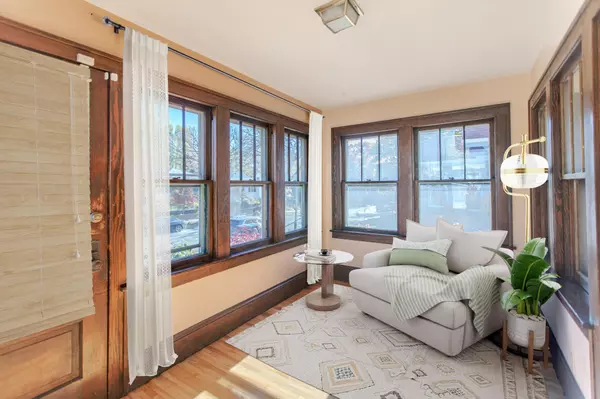 Minneapolis, MN 55407,4206 19th AVE S