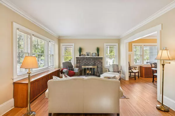 Minneapolis, MN 55410,4201 Linden Hills BLVD