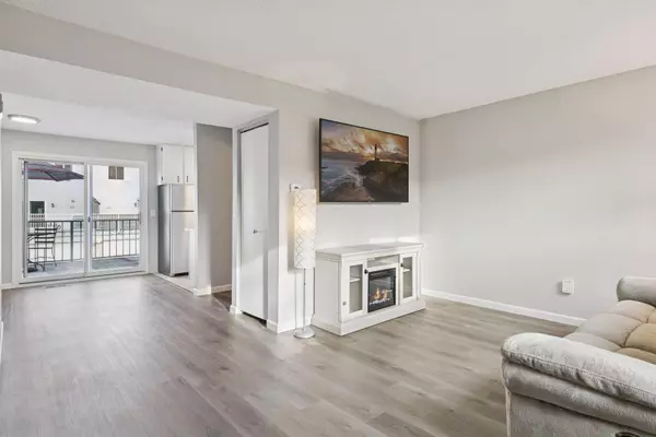 1479 Goodwin AVE N, Oakdale, MN 55128