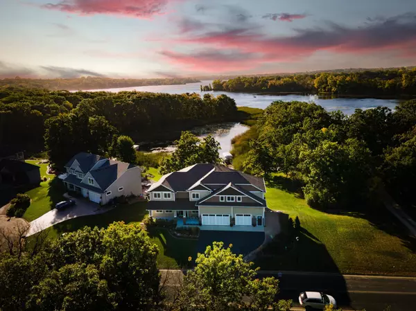 18928 Katrine CT, Lakeville, MN 55044