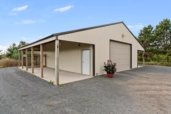 Lindstrom, MN 55045,13745 Panola DR