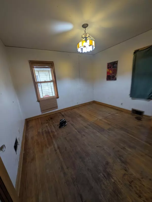 Saint Paul, MN 55106,1111 Maryland AVE E