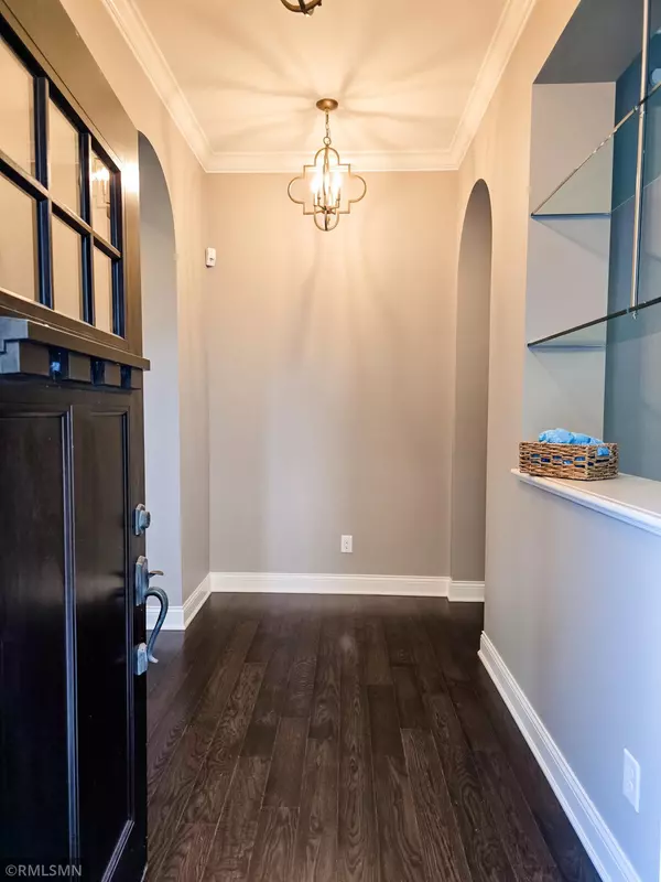 Woodbury, MN 55129,5014 Dale Ridge RD