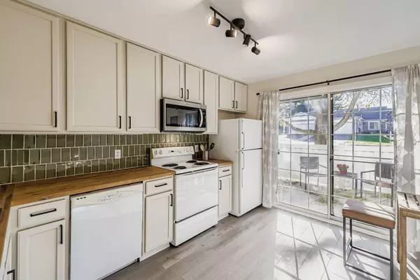 Woodbury, MN 55129,497 Leeward TRL