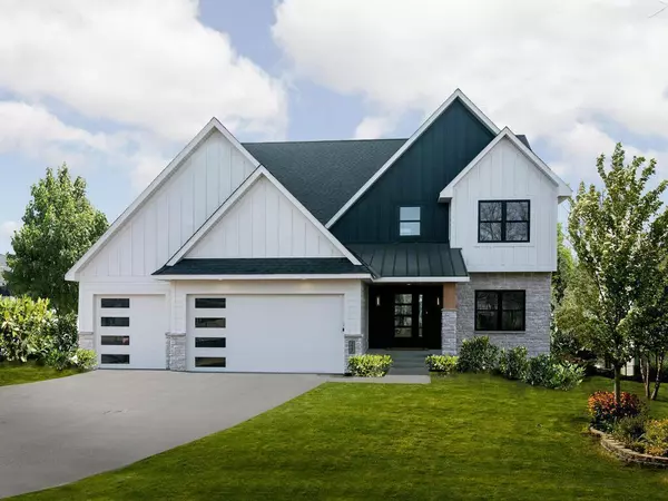 3447 Falcon CIR NW, Prior Lake, MN 55372