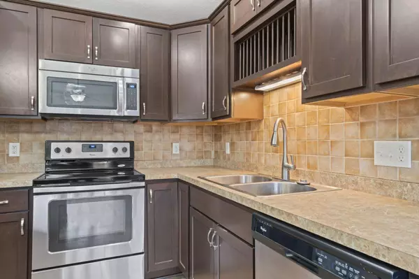 Lakeville, MN 55044,7520 Upper 167th ST W