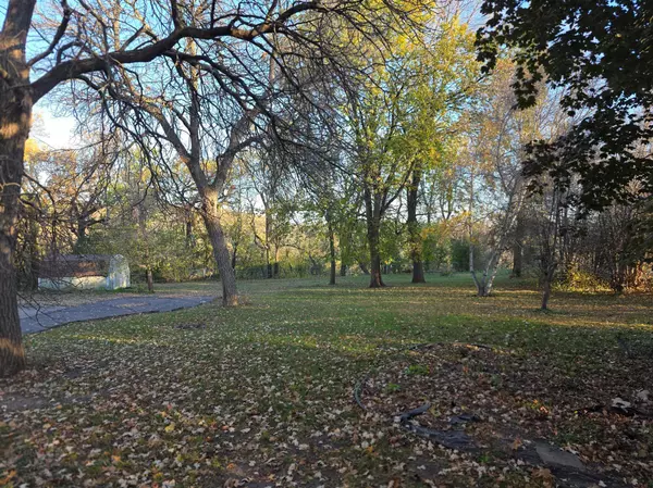 Redwood Falls, MN 56283,109 W Bridge ST W