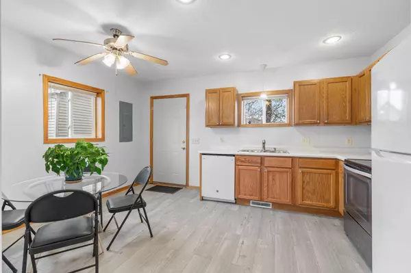 Saint Paul, MN 55117,463 Topping ST