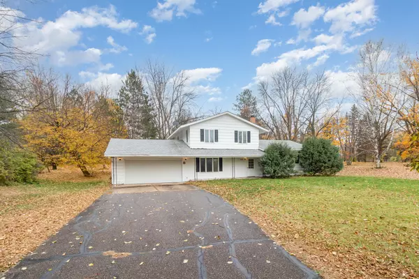 Corcoran, MN 55340,9832 Chisholm TRL