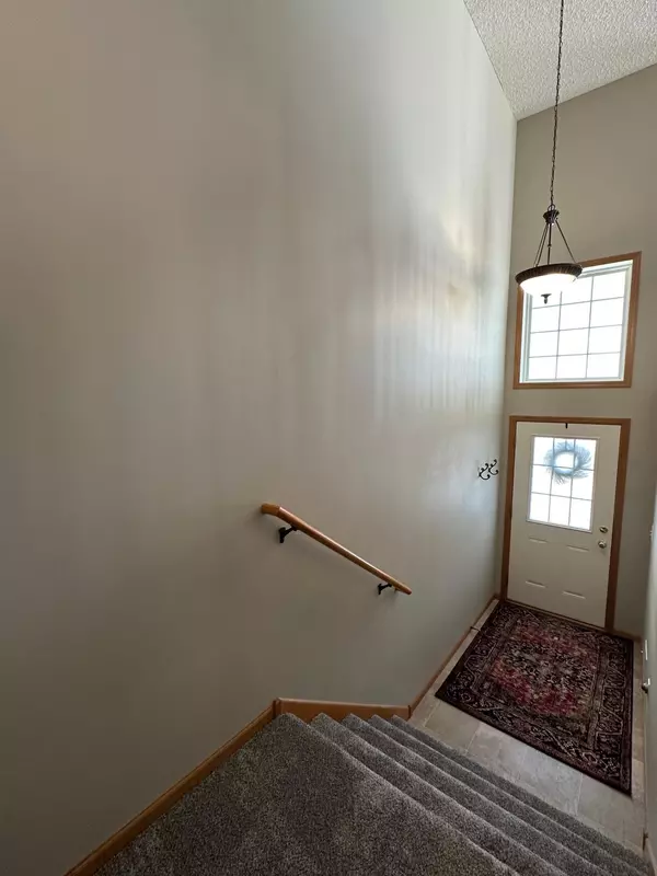 Apple Valley, MN 55124,15575 Early Bird Circle