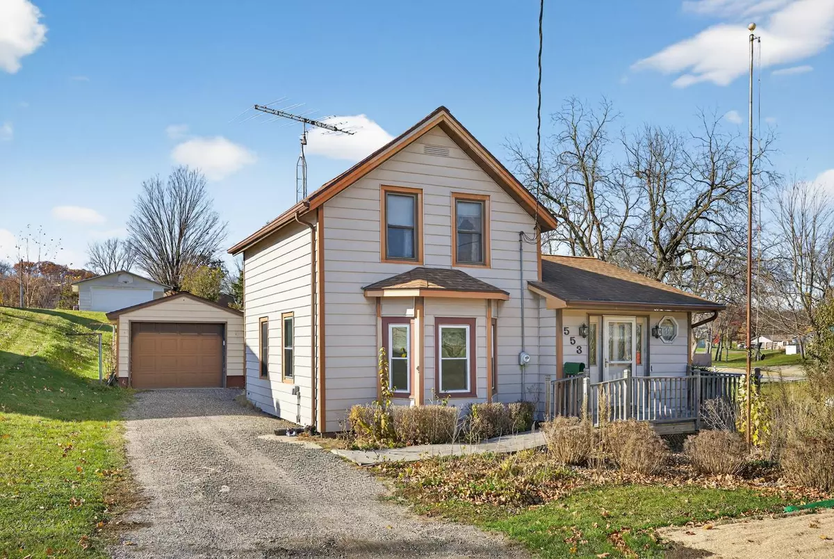 Mazeppa, MN 55956,553 3rd AVE NE