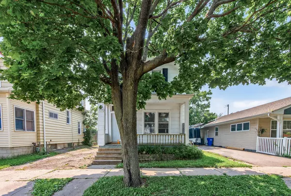 Saint Paul, MN 55130,472 Case AVE