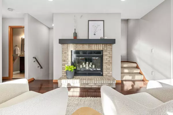 Burnsville, MN 55306,14730 Oak Run LN