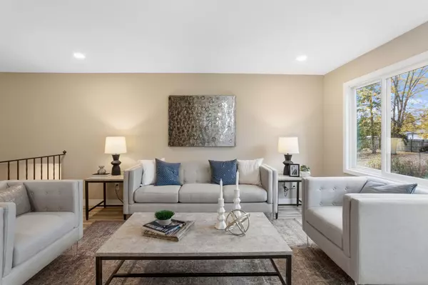 Maple Grove, MN 55369,14624 92nd PL N