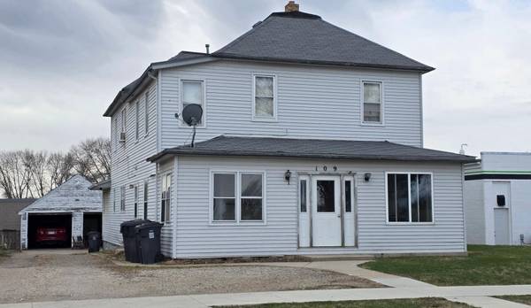 109 W Greeley ST W, Marshall, MN 56258
