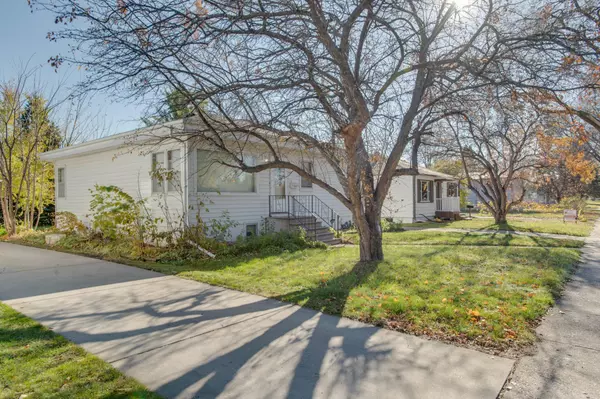 Moorhead, MN 56560,614 16th ST N