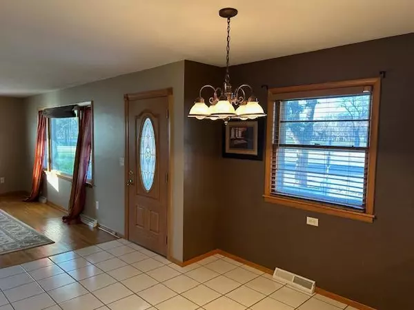 Marshall, MN 56258,627 Southview DR