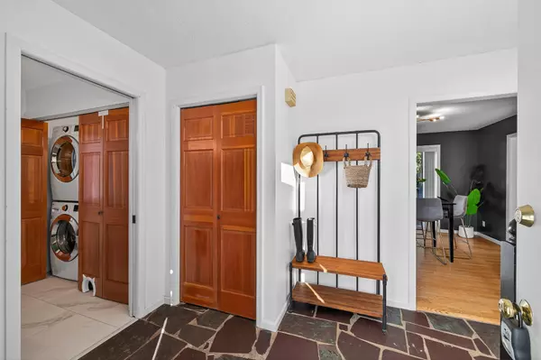 Vadnais Heights, MN 55127,383 Tessier CIR