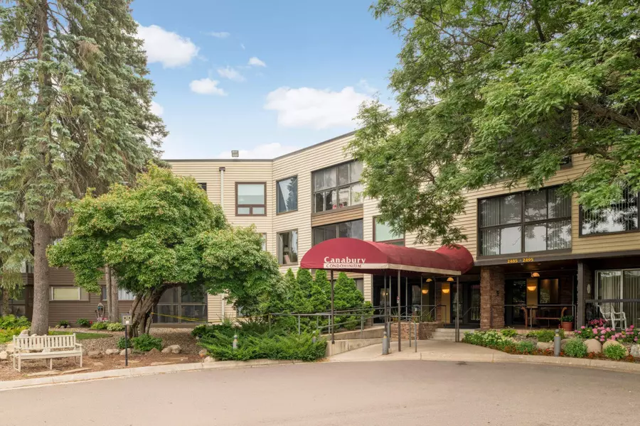 2495 Canabury DR #125, Little Canada, MN 55117