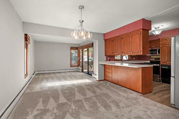 Crystal, MN 55422,3933 Douglas DR N