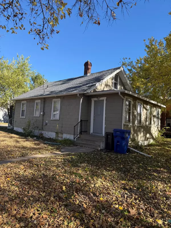 Saint Paul, MN 55117,496 Maryland AVE W