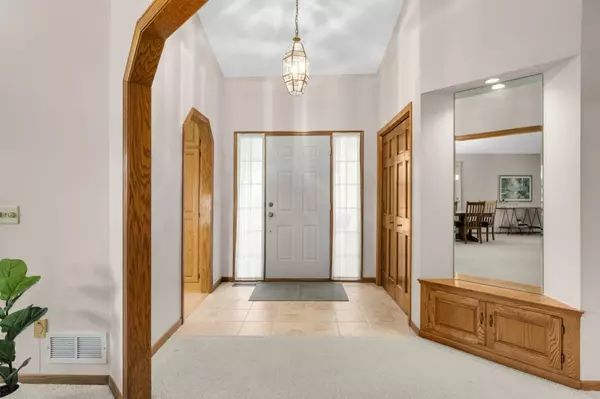 Shoreview, MN 55126,1089 Serene CT