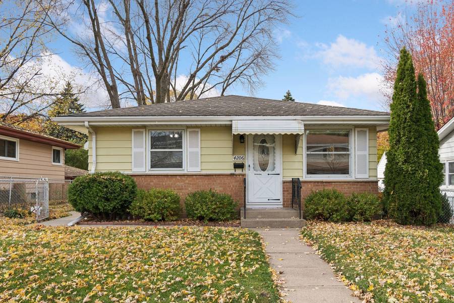 4206 2nd ST NE, Columbia Heights, MN 55421