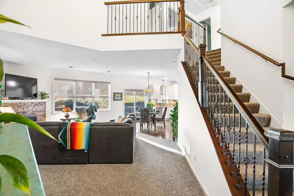 Carver, MN 55315,1102 Lorraine CT