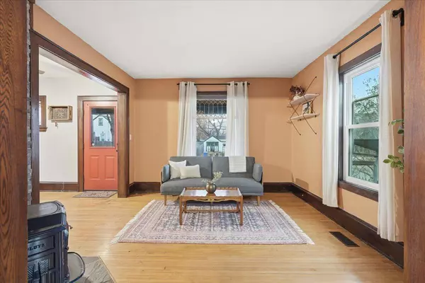 Minneapolis, MN 55406,2309 E 32nd ST