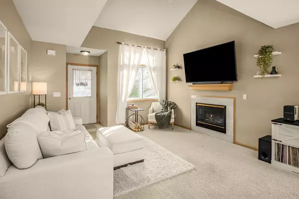 Oakdale, MN 55128,7050 49th ST N