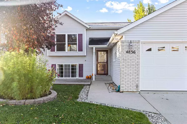 Fargo, ND 58103,4836 9th AVE S