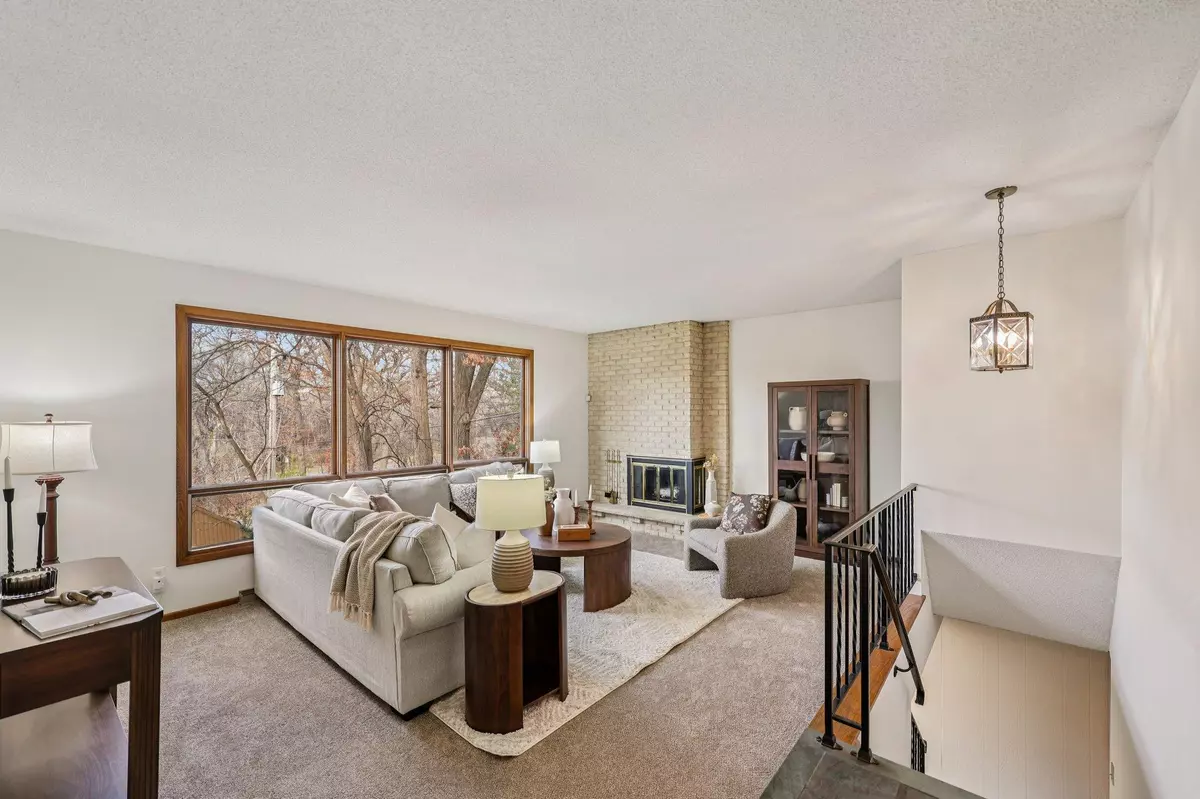 Fridley, MN 55432,6064 Woody LN NE