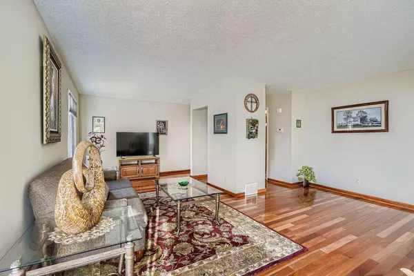 Bloomington, MN 55438,7616 Landau DR